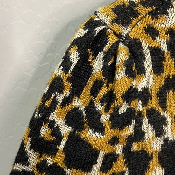 Cheetah Sweater Who What Wear Animal Print Leopard Top Shirt Pullover Fall - Picture 4 of 10